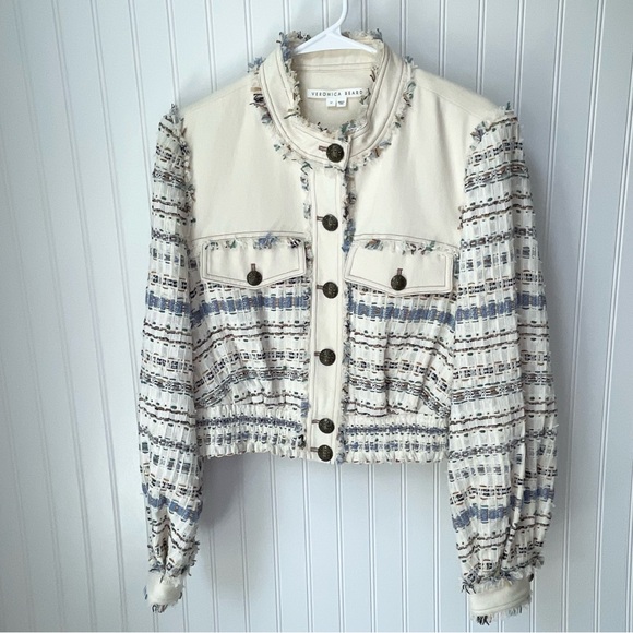 Veronica Beard Jackets & Blazers - Veronica Beard Darren Tweed Jacket Fringe Details Crest Button Size 6 Ecru